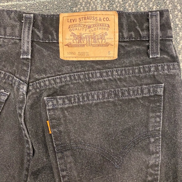 Vintage Levi’s Orange Tab 950 Hi-Rise Relaxed Taper Leg Jeans Size 15 Short - Picture 8 of 8